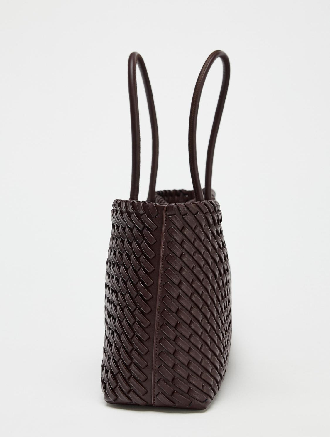 Averra Braided Bag: Elegant Handwoven Tote for Everyday Style