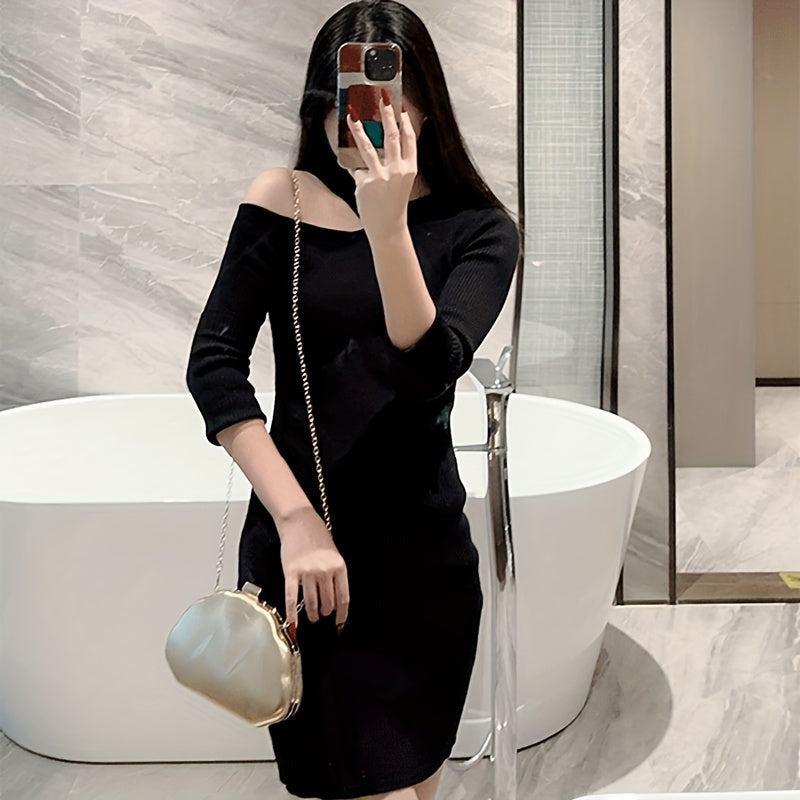 Elegant Golden Clutch Evening Bag with Pearlized Finish