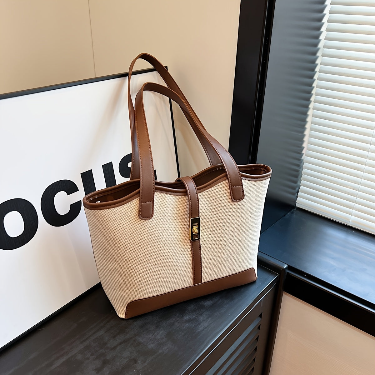 Spacious Women's Tote Bag: Stylish Double Handle Casual Carryall