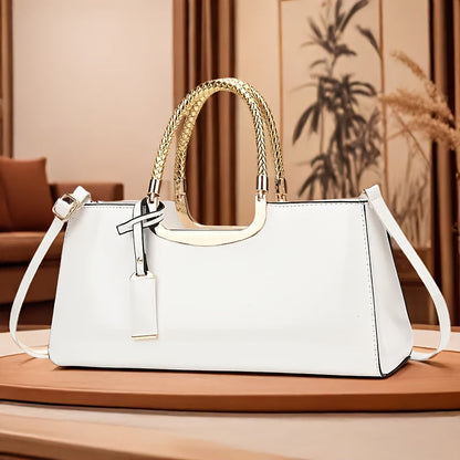 Glossy Finish Evening Clutch: Elegant Women's Fashion Accessory