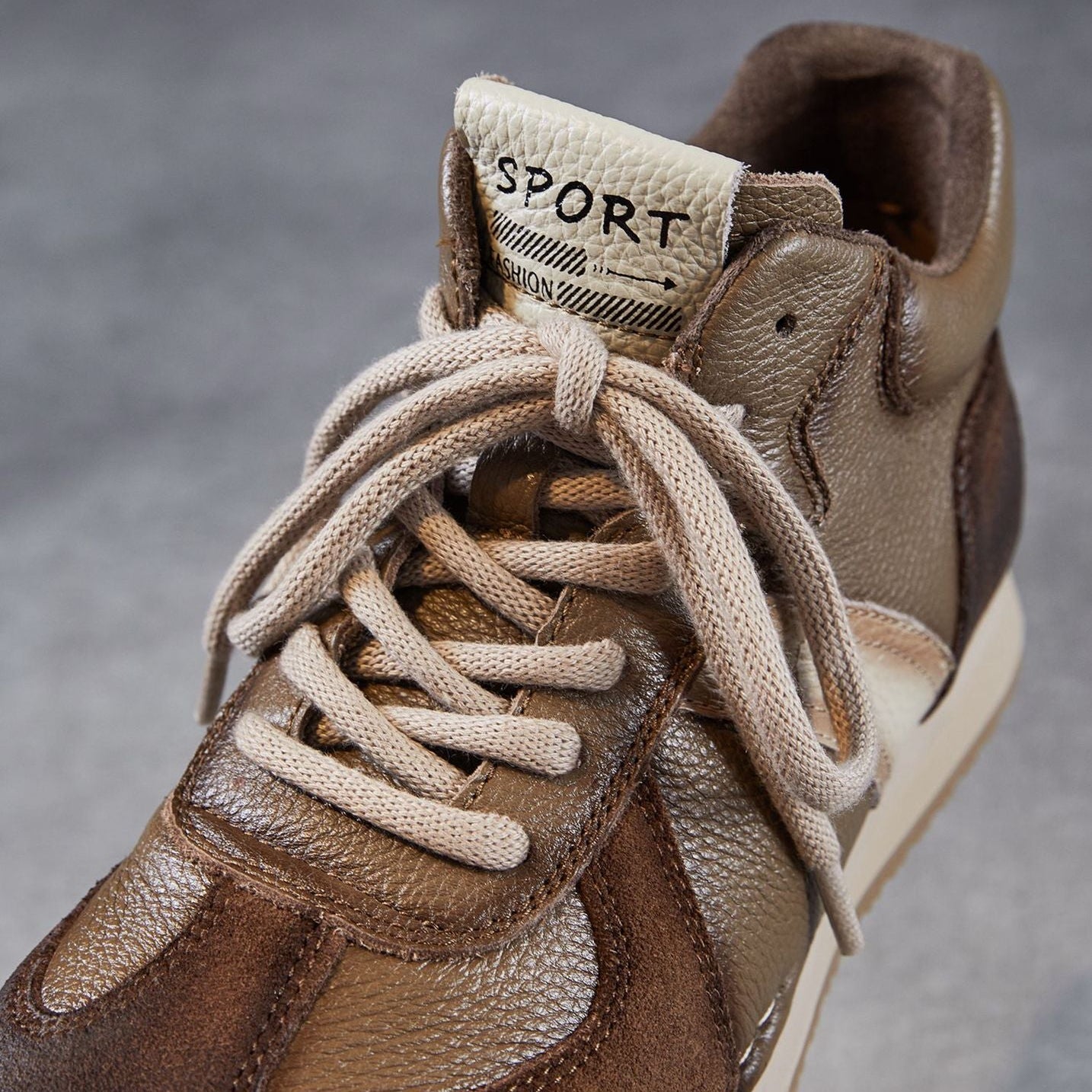 Women's Retro Quilted Leather High Top Casual Sneakers