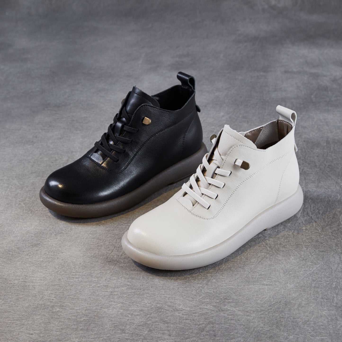 Women's Minimalist Soft Leather Flat Ankle Boots