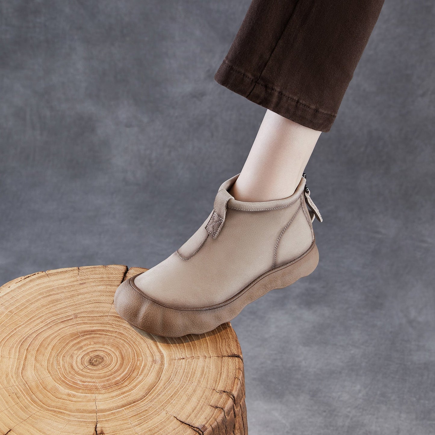 Women's Retro Leather Lug Sole Ankle Boots