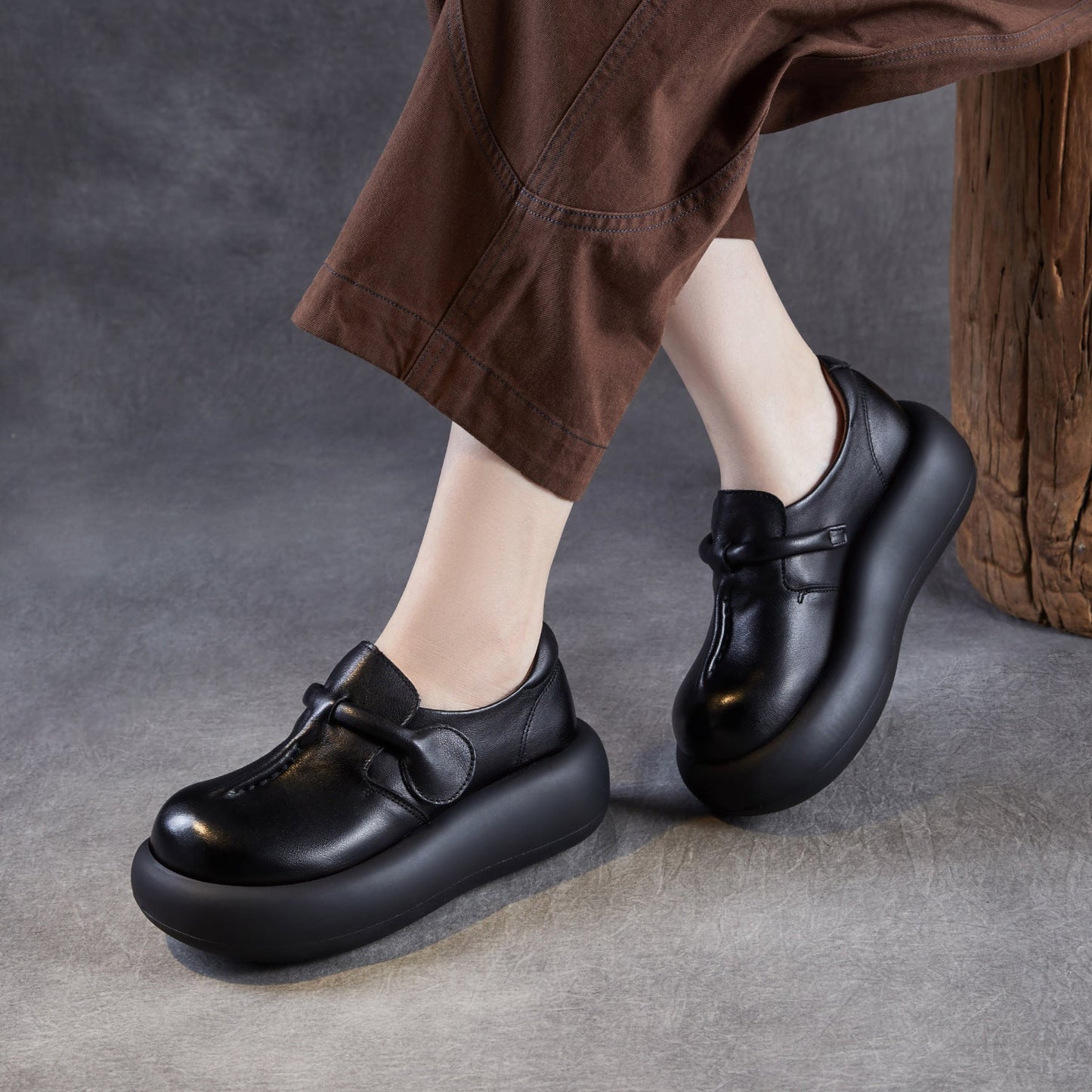 Women Retro Leather Chunky Platform Casual Shoes