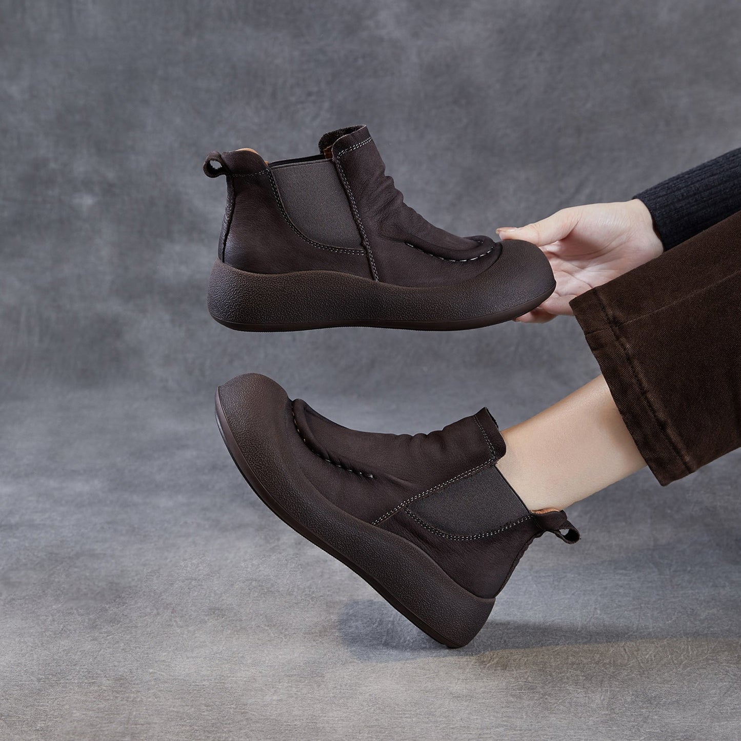 Women's Vintage Plain Leather Slip-on Ankle Boots