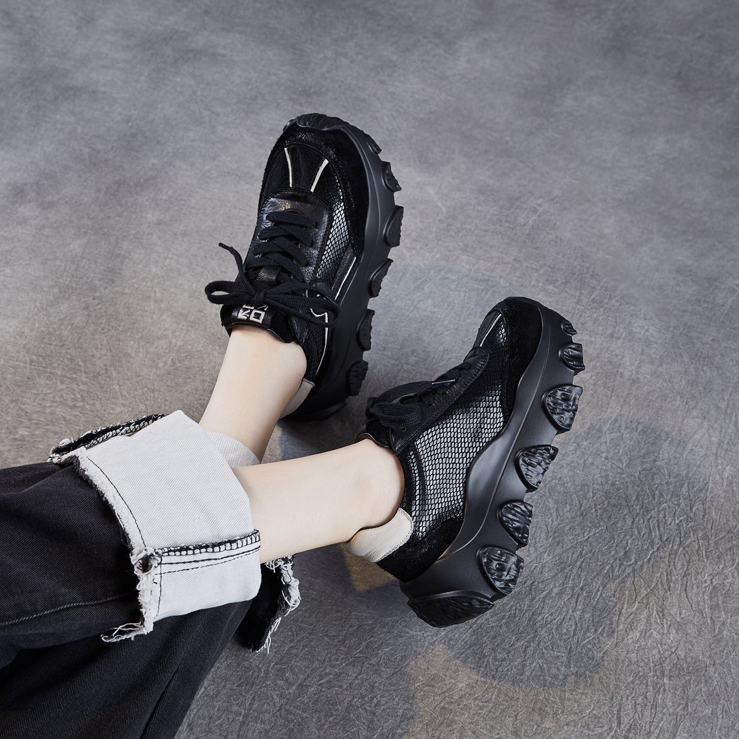 Women's Retro Leather Casual Chunky Platform Sneakers