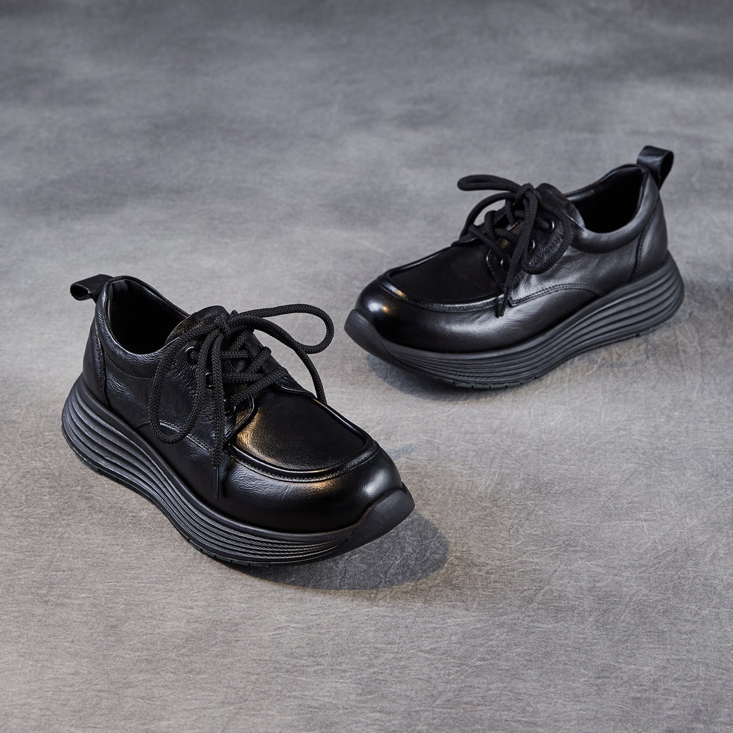 Women's Retro Platform Lace-up Leather Shoes