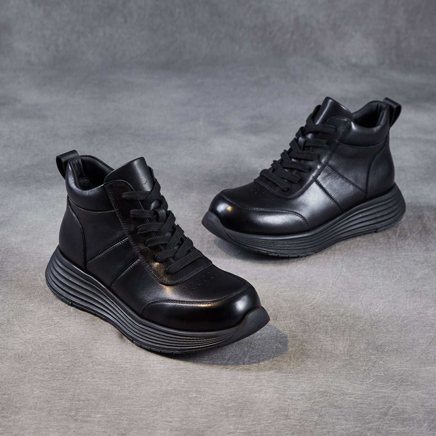 Women's Retro Leather Breathable Lace-up Ankle Boots