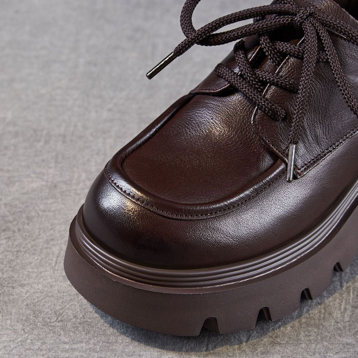 Women's Vintage Leather Chunky Heel Loafers