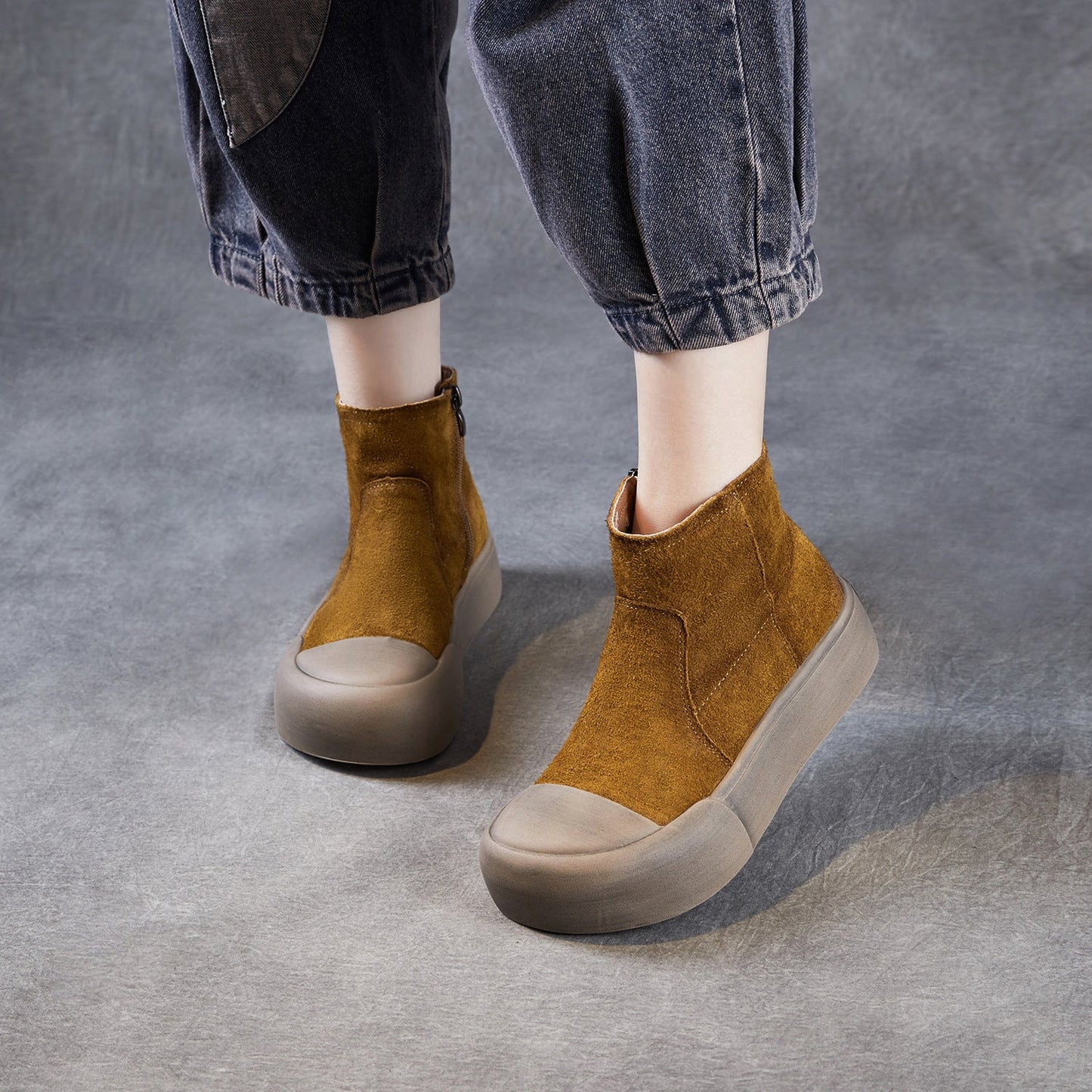 Women's Retro Minimalist Leather Platform Ankle Boots