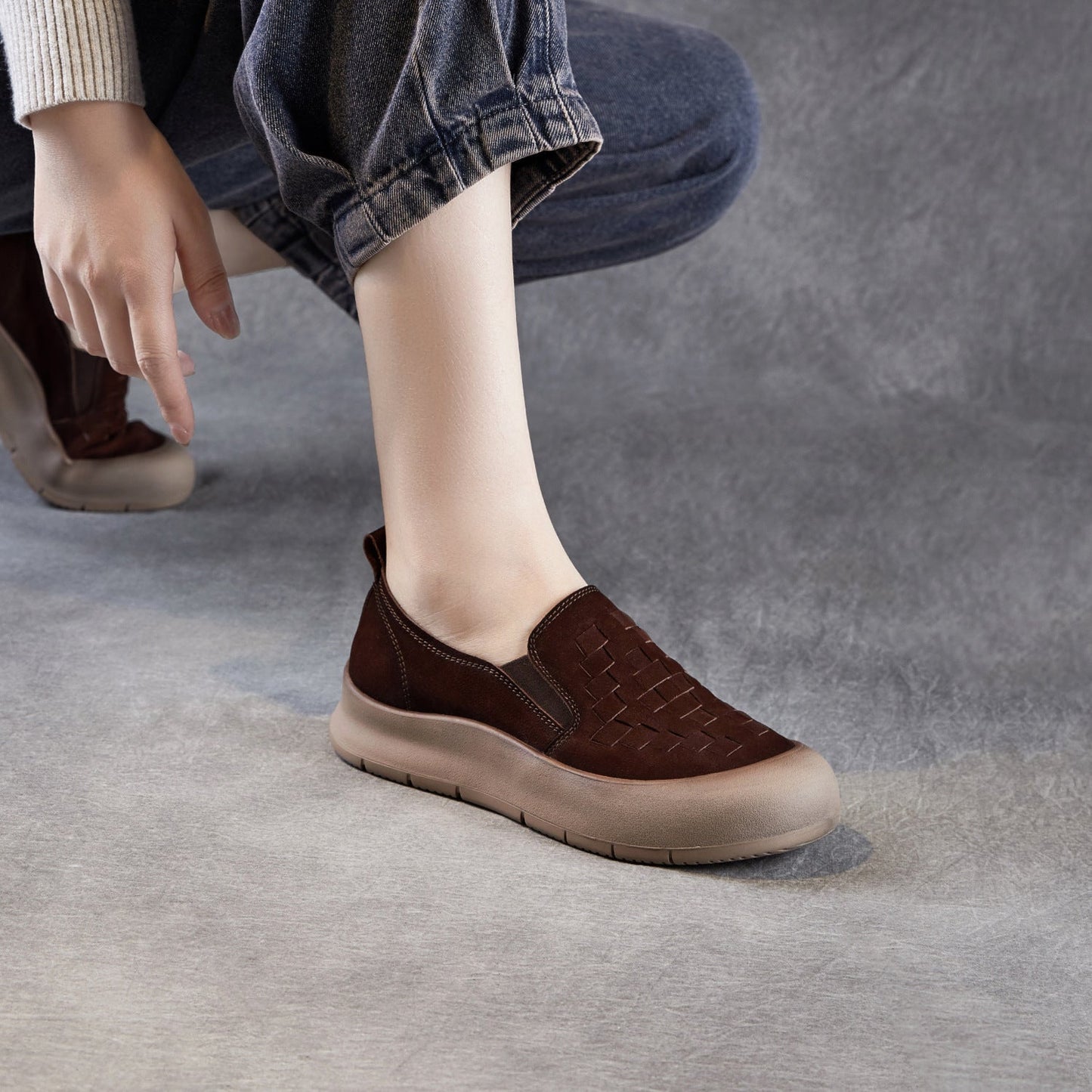 Women's Retro Woven Leather Casual Loafers