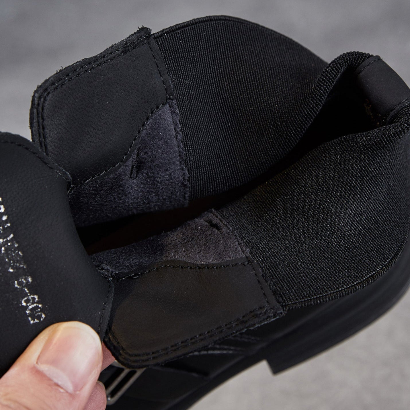 Women's Retro Buckle Leather Slip-on Ankle Boots