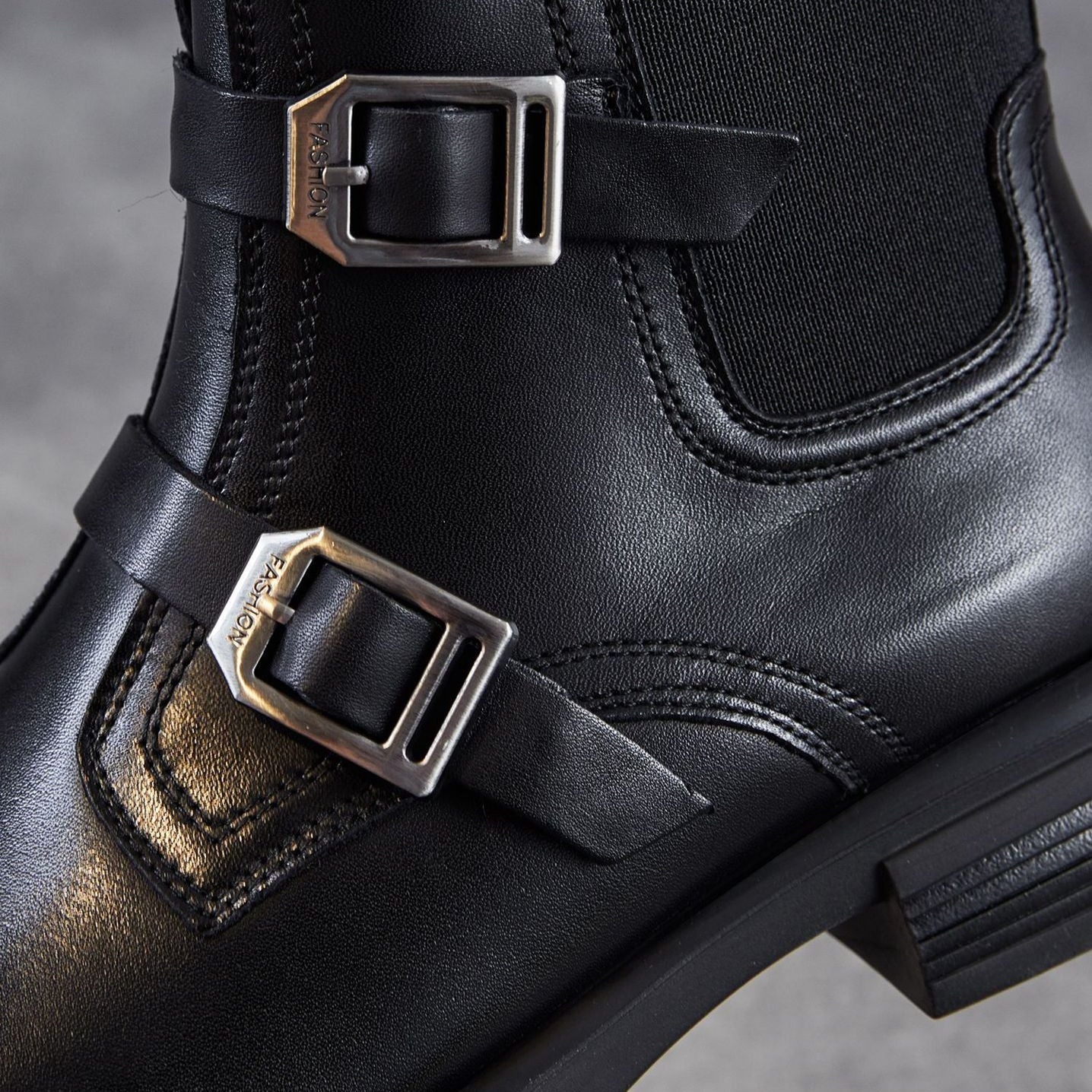 Women's Retro Buckle Leather Slip-on Ankle Boots