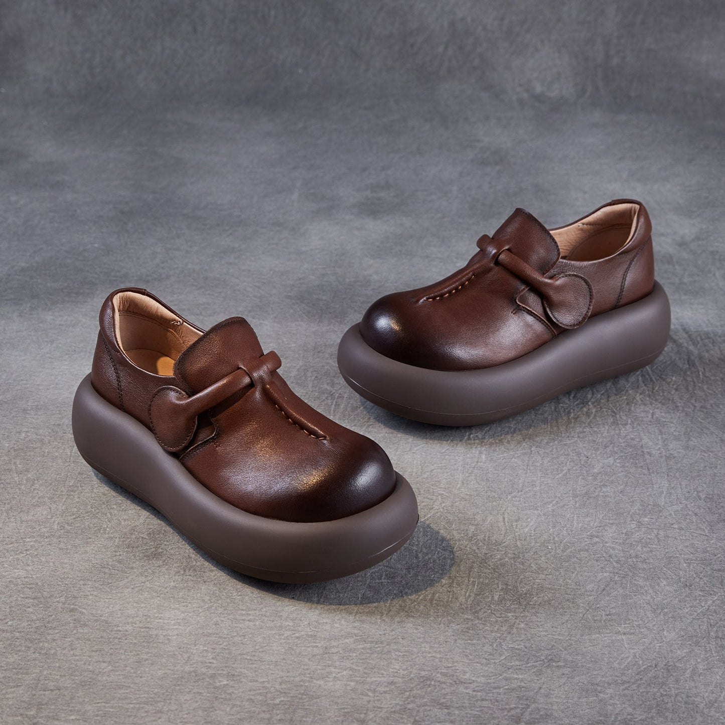 Women Retro Leather Chunky Platform Casual Shoes