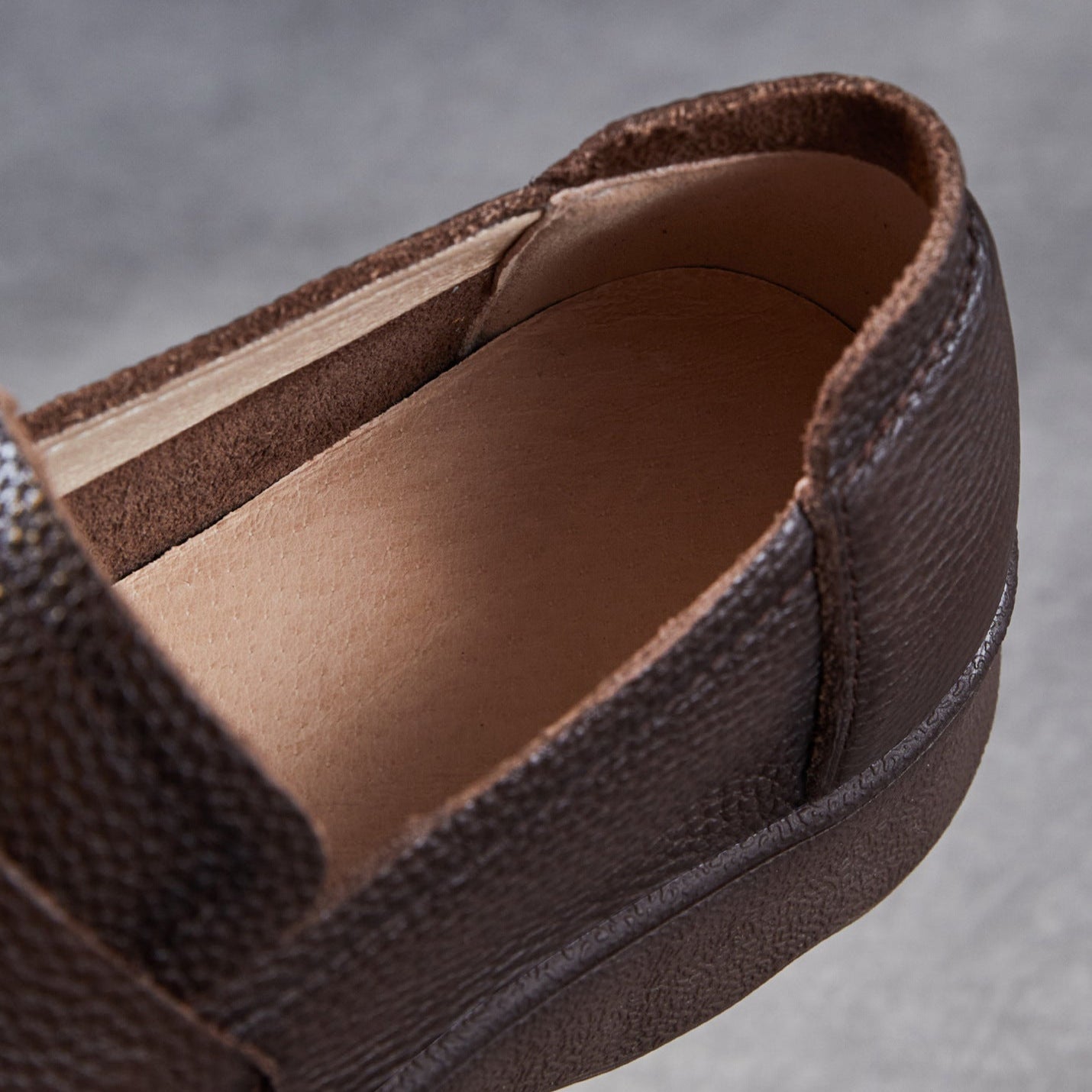 Women's Retro Soft Leather Flat Casual Loafers