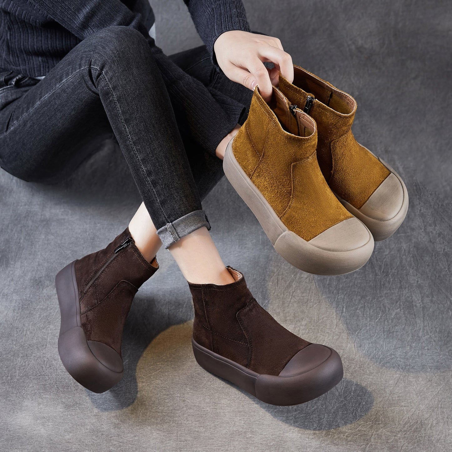 Women's Retro Minimalist Leather Platform Ankle Boots