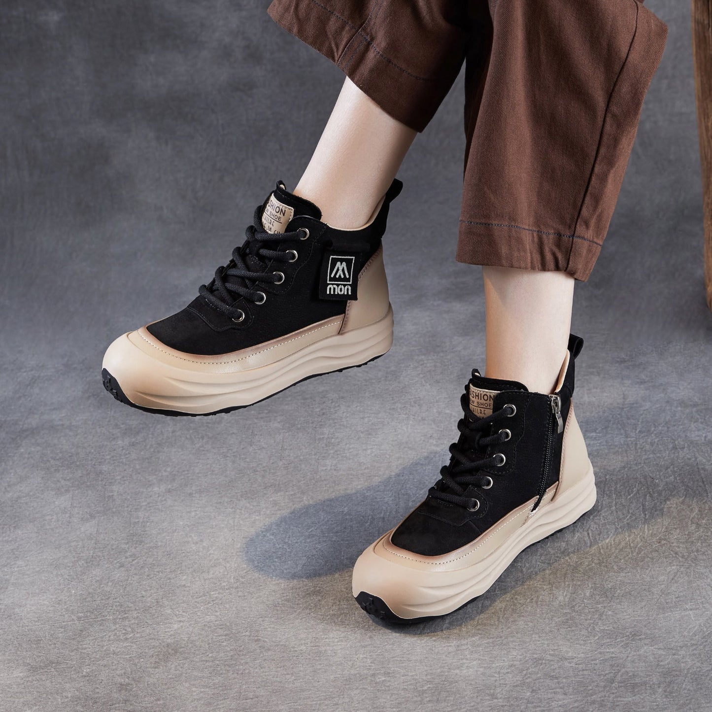 Women's Retro Leather Platform Martin Ankle Boots