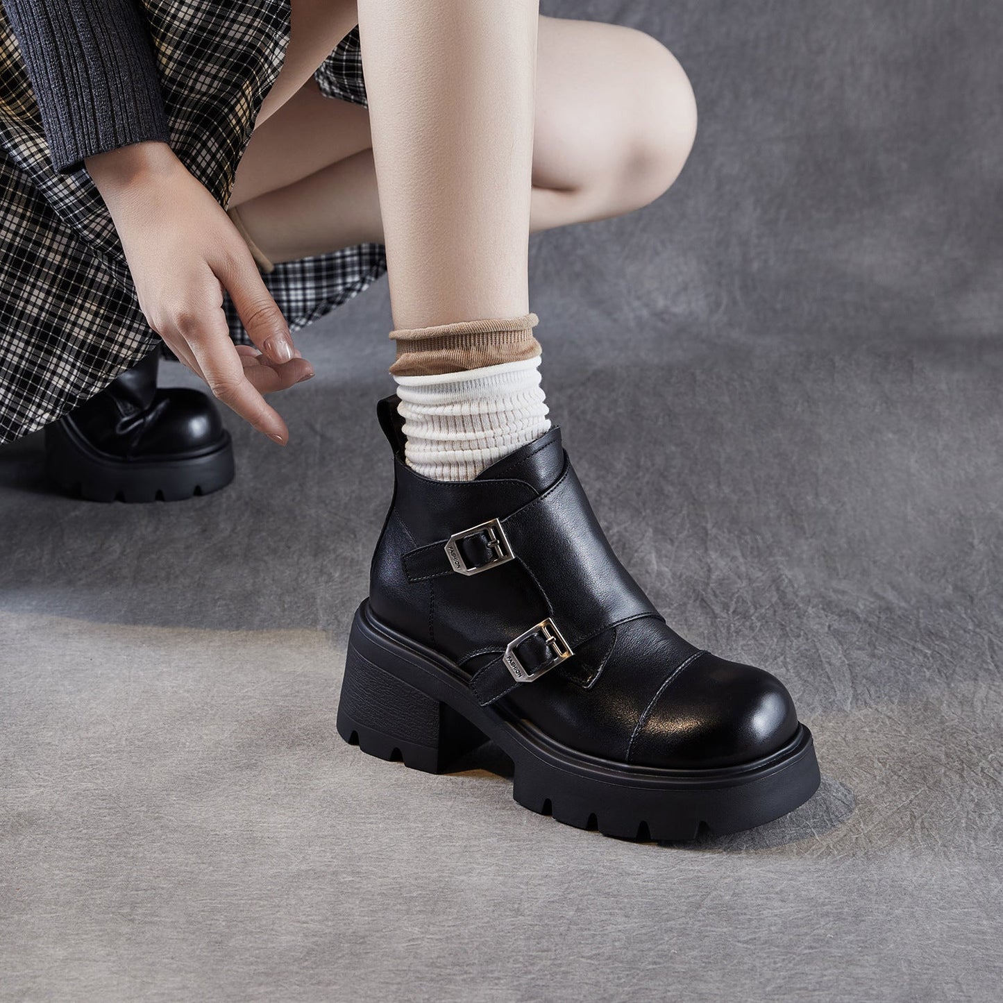 Women's Retro Leather Buckle Platform Ankle Boots