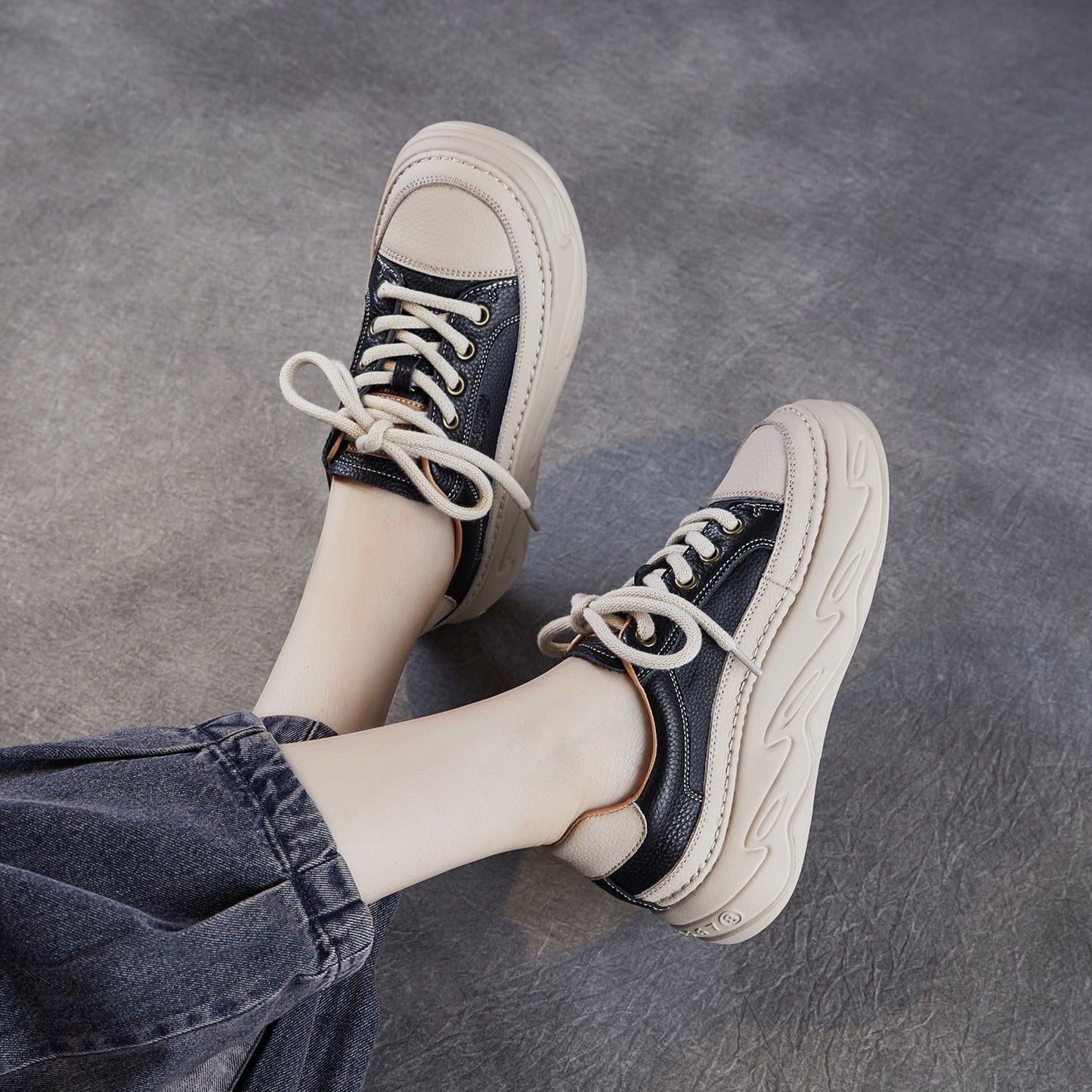 Women's Fashion Quilted Leather Casual Platform Sneakers