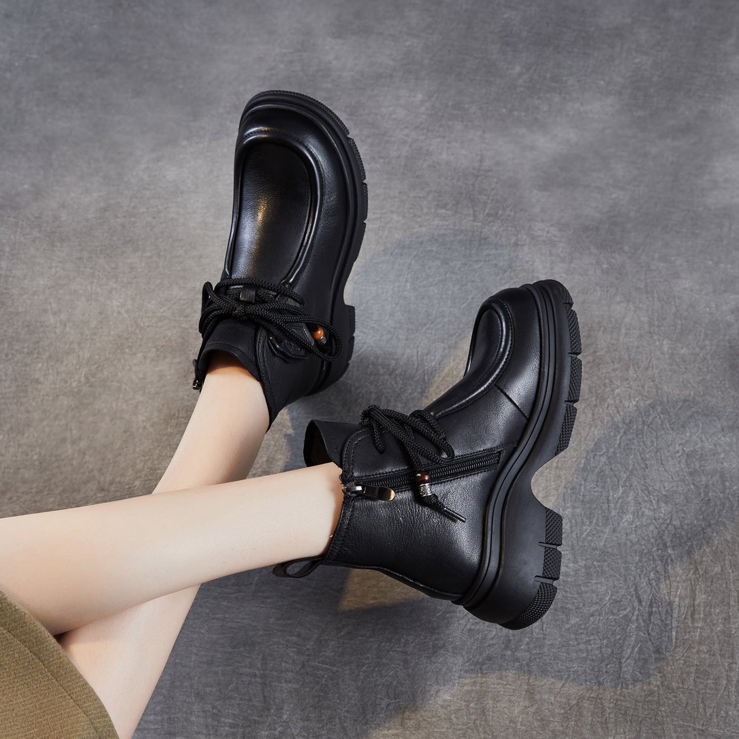 Women's Retro Leather Platform Casual Ankle Boots