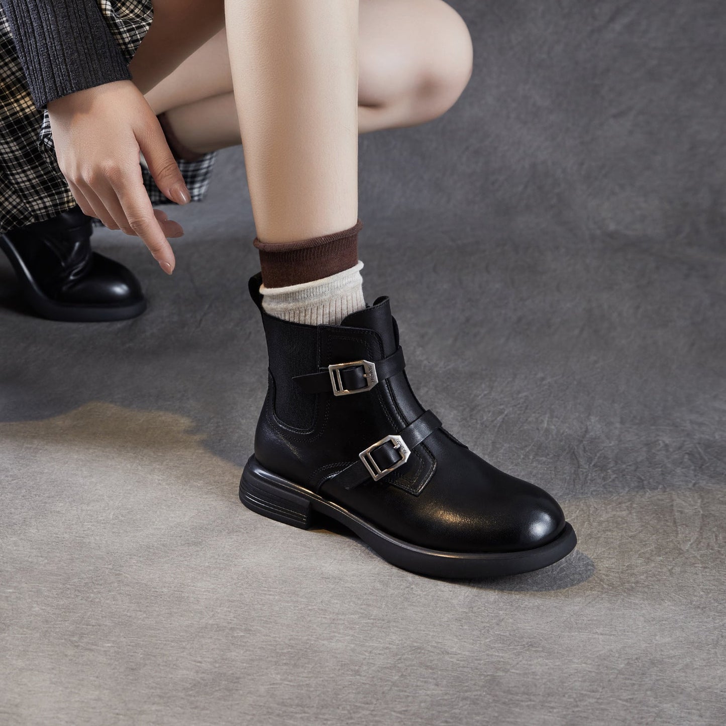 Women's Retro Buckle Leather Slip-on Ankle Boots