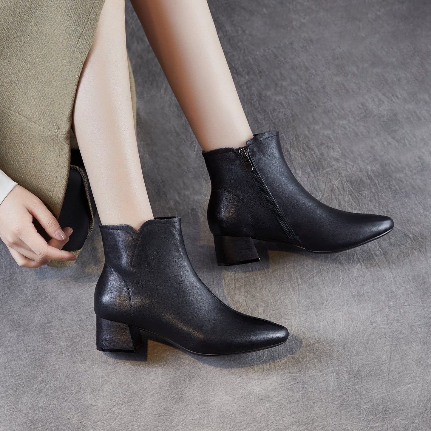 Women's Pointed-Toe Block-Heel Leather Ankle Boots
