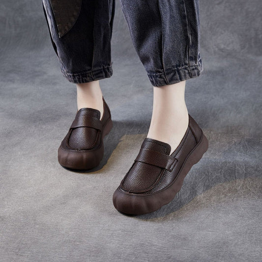 Women's Retro Soft Leather Flat Casual Loafers