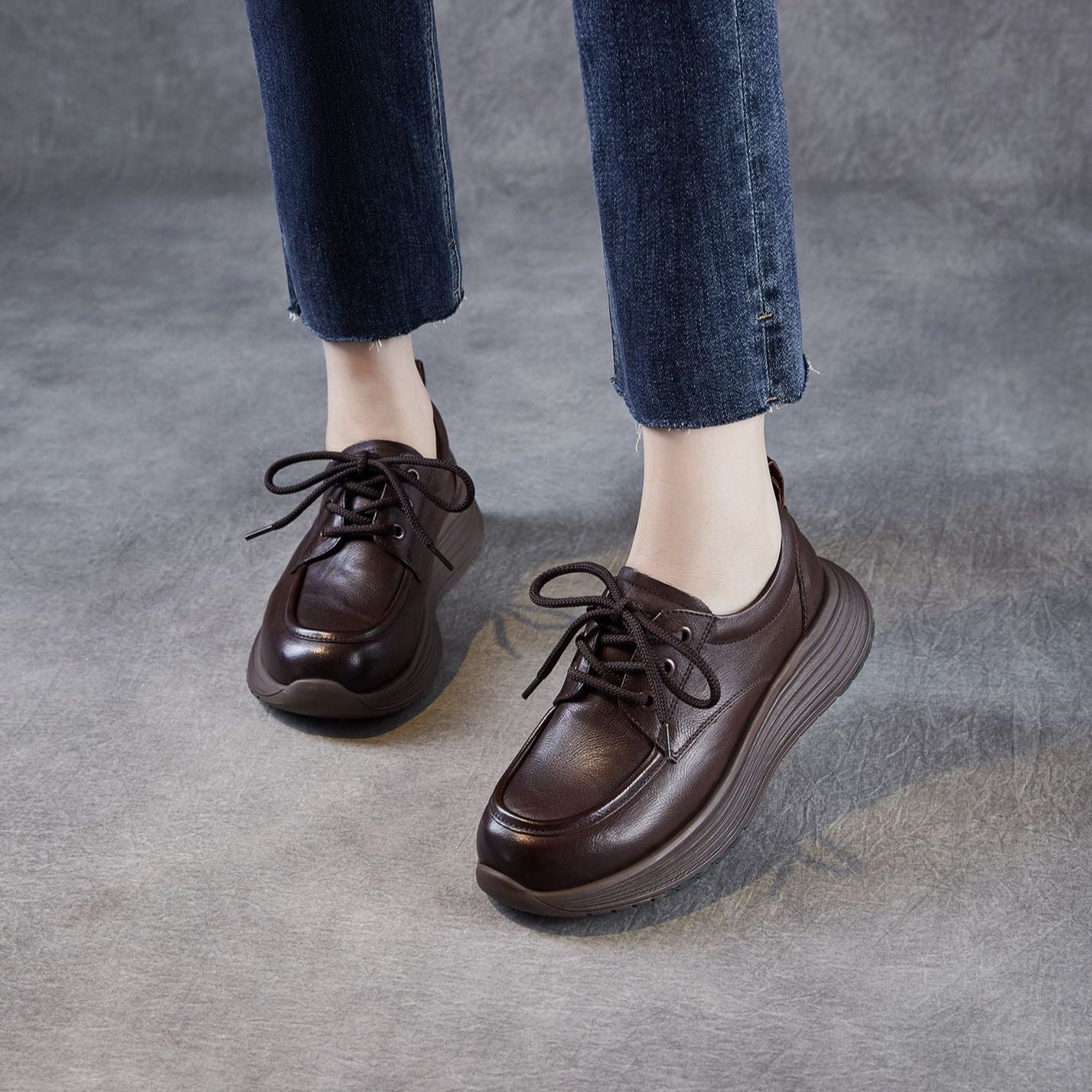 Women's Retro Platform Lace-up Leather Shoes