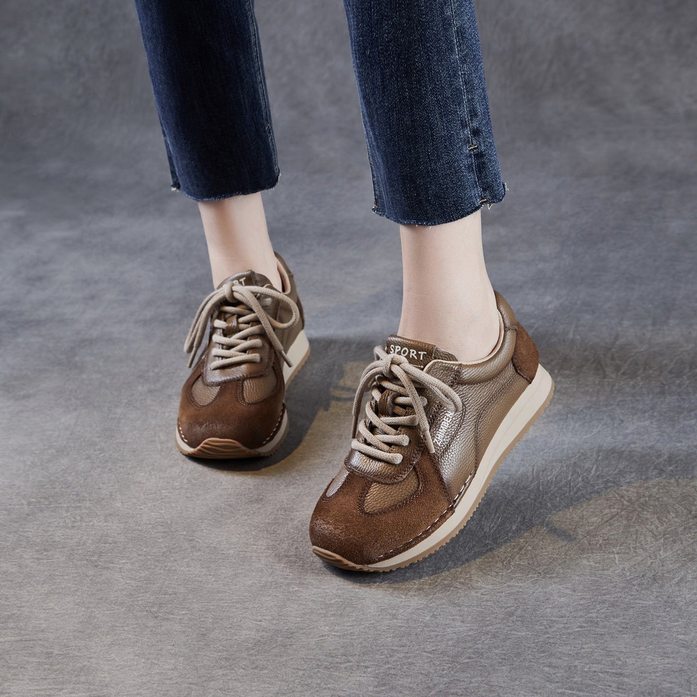 Women's Retro Quilted Leather Casual Sneakers