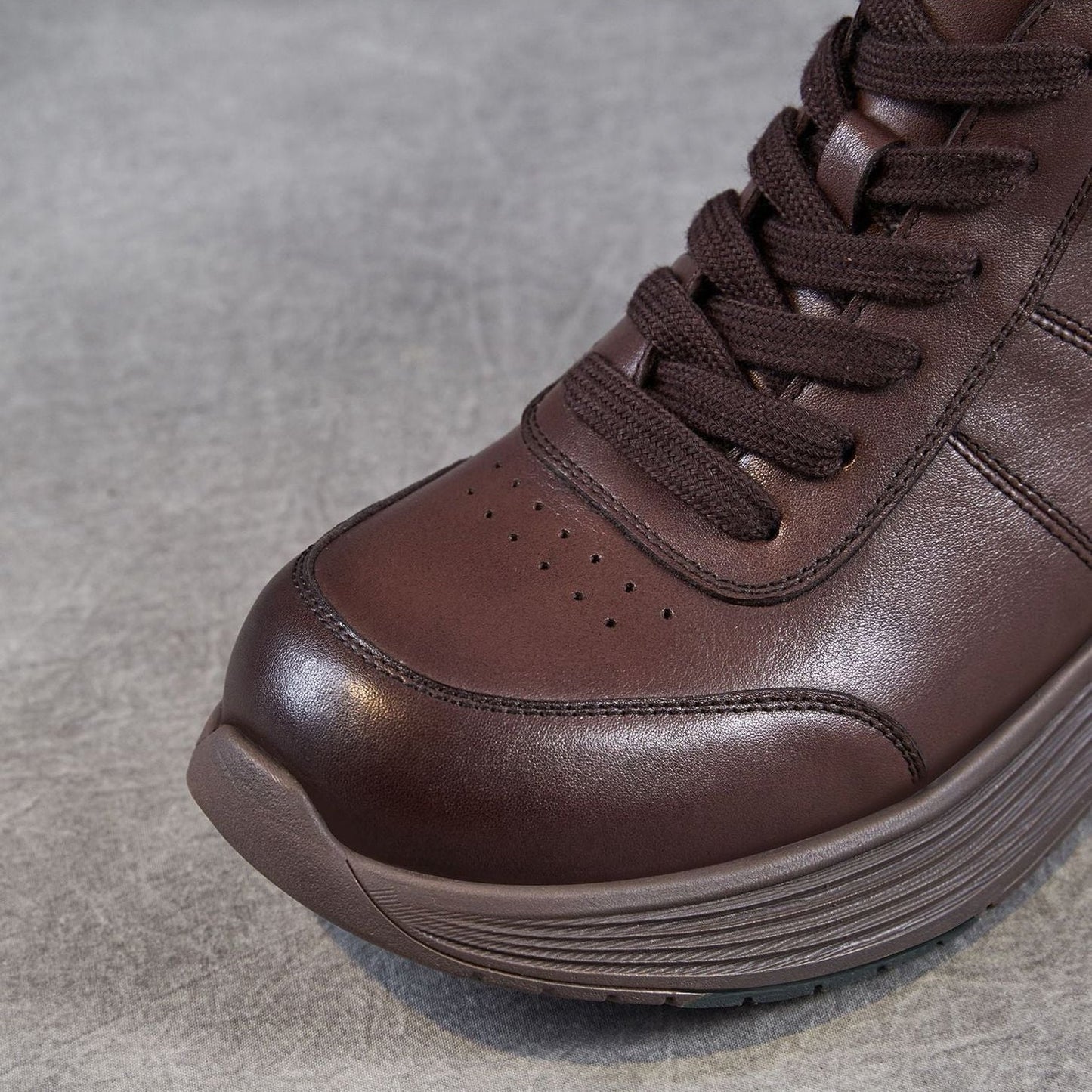 Women's Retro Leather Breathable Lace-up Ankle Boots