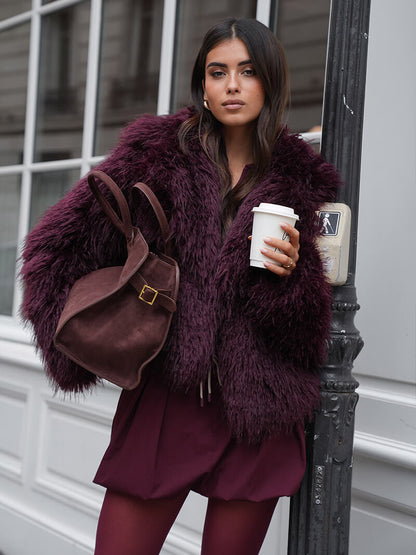 Aurelia Bag: Modern Sophisticated Handbag with Adjustable Strap