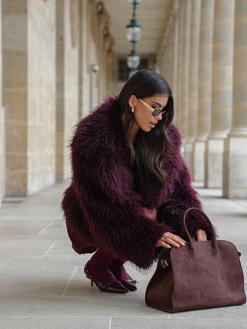 Aurelia Bag: Modern Sophisticated Handbag with Adjustable Strap