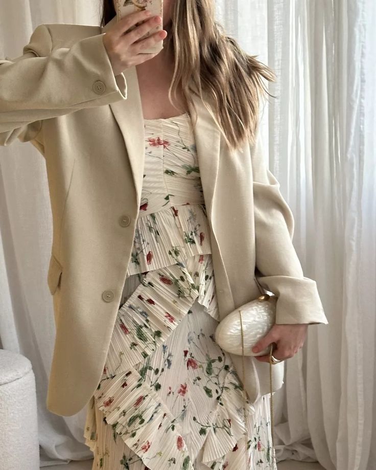 Elegant evening clutch with satin finish and gold clasp