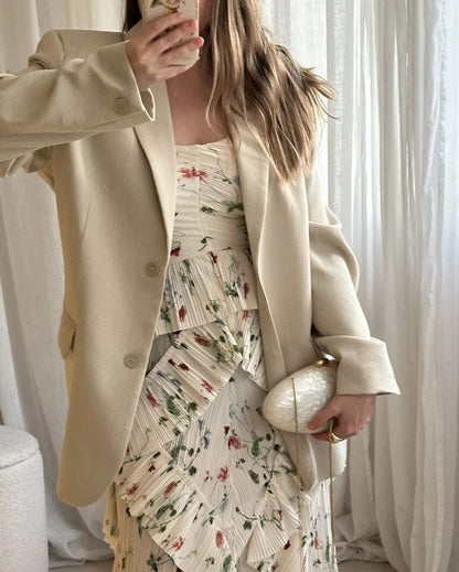 Elegant evening clutch with satin finish and gold clasp