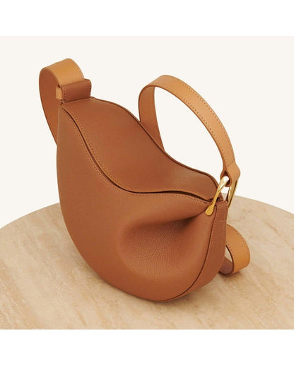 Lunara Curve Bag: A Modern Simplicity Handbag for Every Occasion