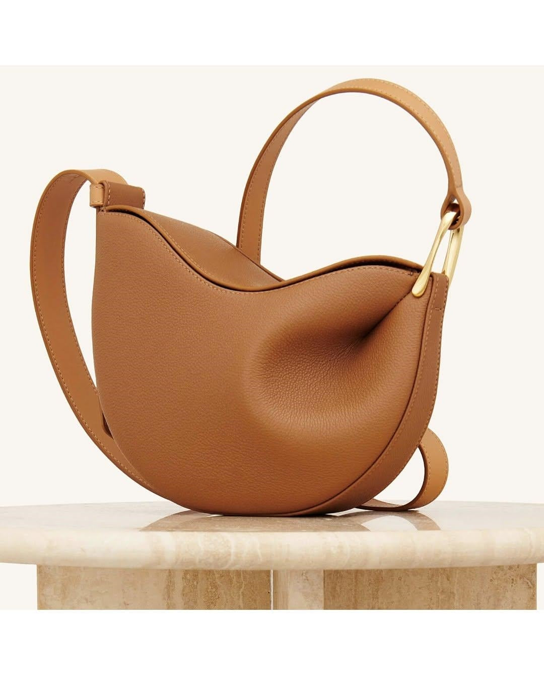 Lunara Curve Bag: A Modern Simplicity Handbag for Every Occasion