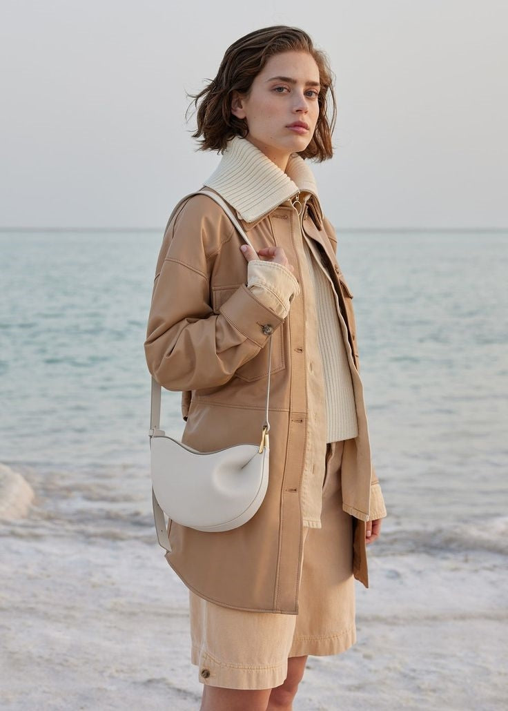 Lunara Curve Bag: A Modern Simplicity Handbag for Every Occasion